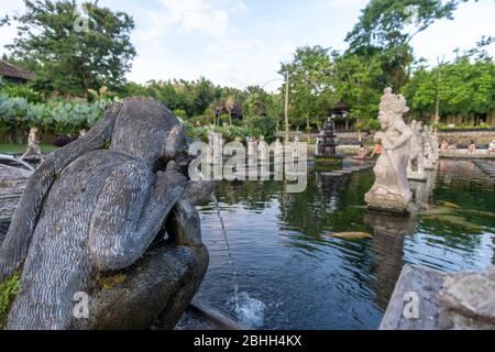 Der balinesische Tempel Taman Tirtagangga direkt vor Amed Stockfoto