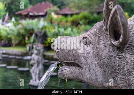 Der balinesische Tempel Taman Tirtagangga direkt vor Amed Stockfoto