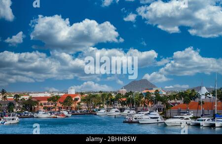 Yacht Basin am Aruba Hafen Stockfoto