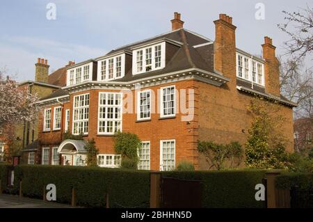 Ehemaliges Heim der berühmten Psychoanalytiker Sigmund Freud (1856 - 1939) und seiner Tochter Anna (1895 - 1982). Jetzt ein Museum in Hampstead, North London. Stockfoto