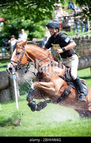 Neuseeland-Fahrer Andrew Nicolson auf Nereo bei den Bramham International Horse Trials 2009. Stockfoto