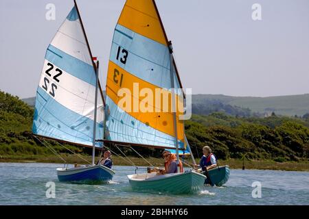 Auf der Isle of Wight, dem Fluss Yar, können Sie auf den Skirennen Rennen machen Stockfoto