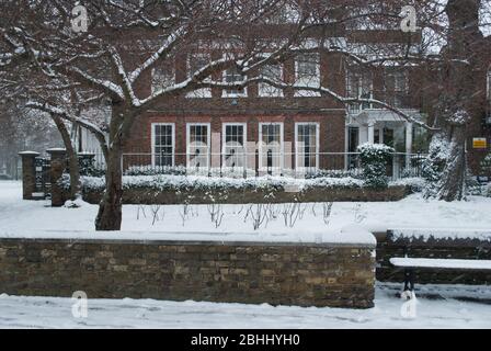 Snow Riverside River House Westcott Lodge, 22 Lower Mall, Hammersmith, London W6 Stockfoto