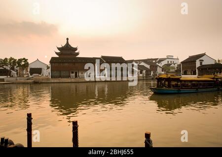 Kanal in Suzhou, Provinz Jiangsu, China, Asien Stockfoto