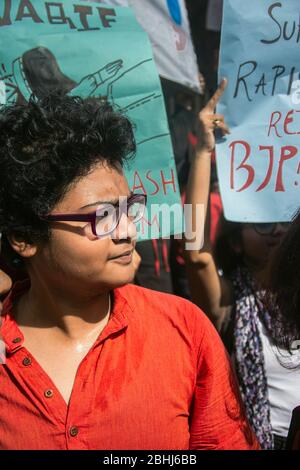 ABVP, die eine studentische Einheit von RSS versucht, Jadavpur Universität heute zu vandalisieren. Stockfoto