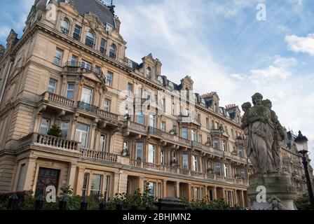 Neoklassizistische Architektur Stone Cambridge Gate, London, NW1 4JXvvon John Nash Stockfoto