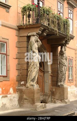 Sibiu, Rumänien. Haus aus dem 18. Jahrhundert mit besonderer Architektur im Barockstil. Stockfoto