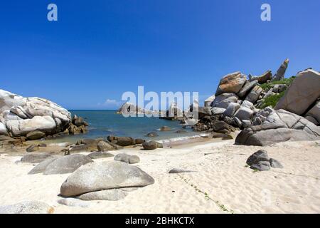 Schöne Aussicht auf den Strand von Mui Ne in Vietnam. Stockfoto