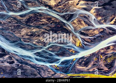 Colorful River Aerial aufgenommen in Südisland, nachbearbeitet in HDR Stockfoto