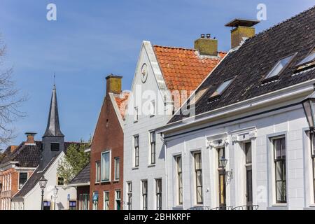 Fassaden von historischen Häusern im Zentrum von Nieuweschans, Niederlande Stockfoto