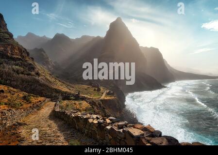 Wanderweg in Santo Antao, Kap Verde, Post-Bearbeitung in HDR Stockfoto