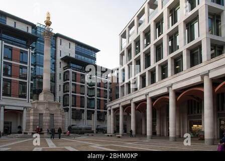 Portland Stone Windows Square Geometrisch 10 Paternoster Sq.London EC4M 7LS von Eric Parry Architects Stockfoto