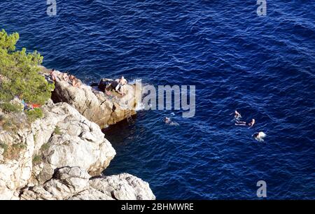 Die atemberaubende Adriaküste in Dubrovnik, Kroatien. Stockfoto