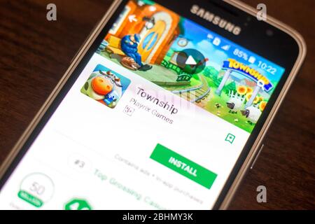 Rjasan, Russland - 04. Mai 2018: Township mobile App auf dem Display des Handys Stockfoto