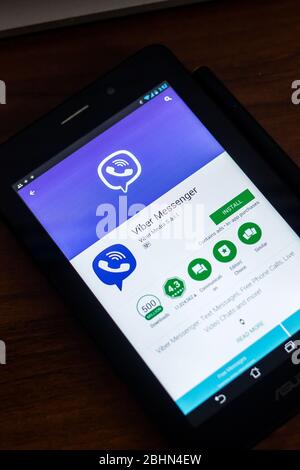 Ryazan, Russland - 21. März 2018 - Viber Messenger mobile App auf dem Display des Tablet-PCs Stockfoto