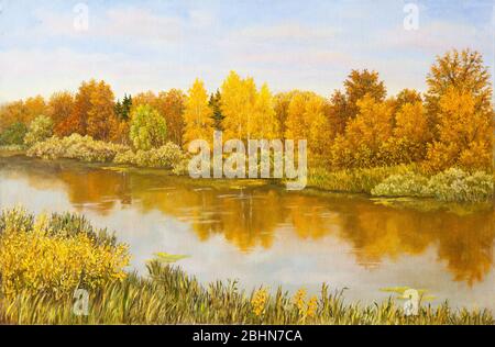Ländliche Landschaft in Russland. Ruhiger Herbstfluss mit Spiegelung im Wasser des bewölkten Himmels und golden, orange, grünes Gras und Bäume an der Küste. Handgezeichnet Stockfoto