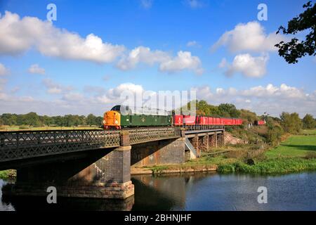 Erhaltene Lokomotive der Baureihe 40 D306 bei Nene Valley Railway, Wansford Station, Peterborough, Cambridgeshire, England Stockfoto