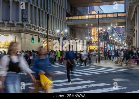 Tokio, Japan: Schrein St / Koen Dori Stockfoto