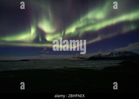 Nordlichter über dem Jökulsárlón Gletschersee, Island Stockfoto