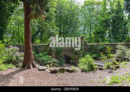 Die Überreste des Lower Gate in Beaumont Park, Huddersfield, West Yorkshire Stockfoto