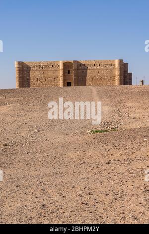 Qasr Al-Kharanah aufrecht in Jordanien Stockfoto