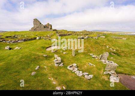 Ruinen von Jarlshof Prähistorische und nordische Siedlung in Sumburgh, Shetland Stockfoto