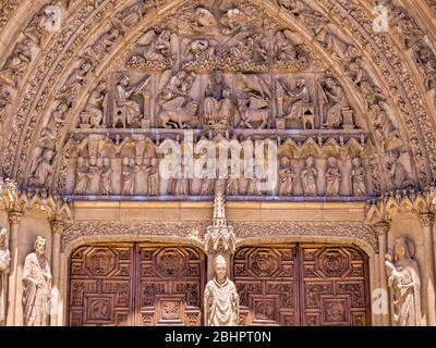 Catedral gótica de Santa María (portada del sarmental). León. Castilla León. España. Stockfoto