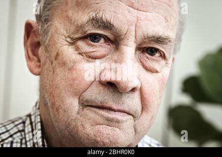 Zeitzeuge Professor Walther Troeger war Bürgermeister des Olympischen Dorfes in München und führte die Verhandlungen mit den Terroristen während des Angriffs auf das israelische Olympische Team 1972. Stockfoto