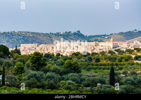 Fernsicht über die Stadt Noto, Sizilien Stockfoto