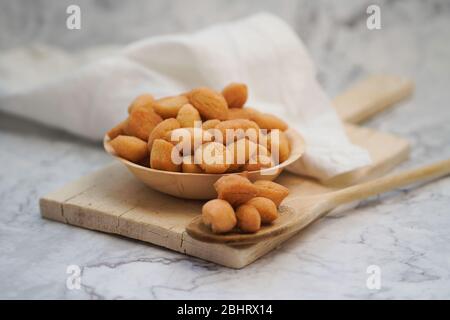 Indonesische Cookies, Biji Ketapang, Idul Fitri Cookies Stockfoto