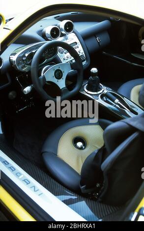 Pagani Zonda S Interieur in Bologna Italien 2001 Stockfoto