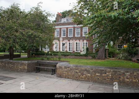 Furnivall Gardens Riverside Westcott Lodge, 22 Lower Mall, Hammersmith, London W6 Stockfoto