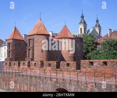 Die Warschauer Barbakan und die Altstadtmauern, Altstadt, Warschau (Warszawa), Republik Polen Stockfoto