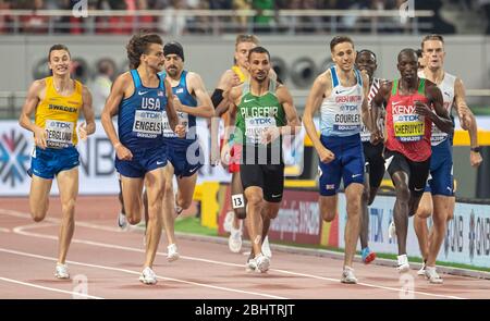 DOHA - QATAR OCT 4: Kalle Berglund (SWE), Craig Engels (USA), Taoufik Makhloufi (ALG), Neil Gourley (GB&NI) und Timothy Cheruiyot (KEN) nehmen an der Konferenz Teil Stockfoto