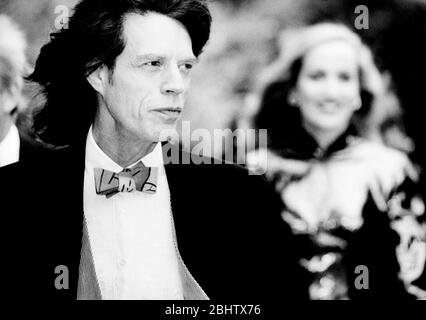Mick Jagger und Jerry Hall an der Oxford Union im Jahr 1993. Stockfoto