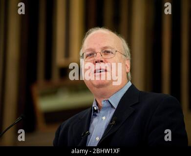 Austin Texas, USA, Oktober 2010: Karl Rove, ehemaliger stellvertretender Stabschef des Weißen Hauses unter Präsident George W. Bush, spricht beim Texas Book Festival. ©Bob Daemmrich Stockfoto