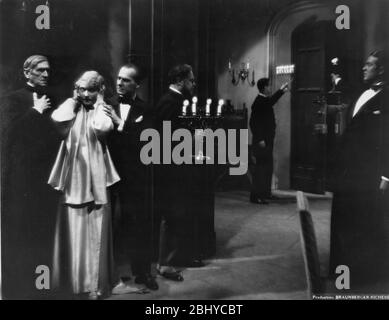 Fantomas Jahr: 1932 - Frankreich Maurice Schutz, Tania Fédor, Jean Galland, Roger Karl Regie: Pál Fejös Stockfoto