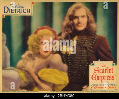 Die Scharlachrote Kaiserin Jahr: 1934 - USA Regie: Josef von Sternberg Marlene Dietrich, John Lodge Lobbycard Stockfoto