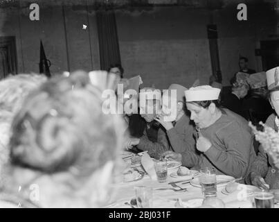 Old Folks Party, organisiert vom Rotary Club. - 1937 Stockfoto