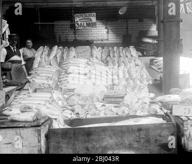 Fischstand für Cassell's. - Mai 1917 Stockfoto