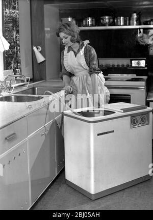 Waschmaschine Doppelwanne 1960 Stockfotografie - Alamy