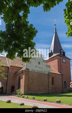 St.-Michaelis-Kirche, kleine Landstadt Lütjenburg, Kreis Plön, Schleswig-Holstein, Norddeutschland, Mitteleuropa Stockfoto