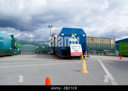 NORTH VANCOUVER, BC, KANADA - 12. MÄRZ 2020: Die Transferstation in North Vancouver, die Müll und Recycling nimmt. Stockfoto