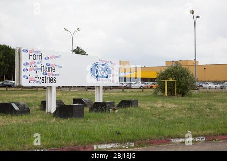 Blanquefort Bordeaux, Aquitaine/ Frankreich - 06 14 2018 : US Ford Automobilfabrik Blanquefort, Südfrankreich, demonstrieren, um gegen die zu protestieren Stockfoto