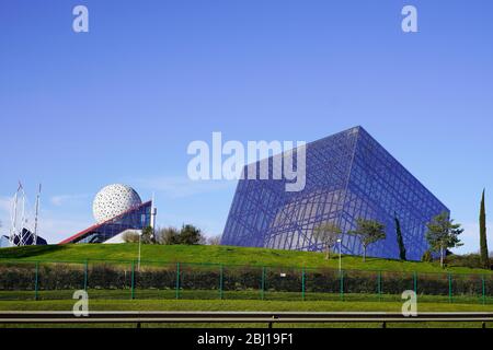 Poitiers Futuroscope, Nouvelle Aquitaine / Frankreich - 01 16 2020 : Futuroscope Attraction Park view panoramic in poitiers vienne france Stockfoto