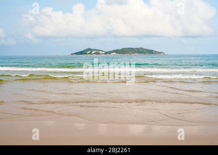 Hainan, China - 22. April 2020, Wuzhizhou Insel Stockfoto