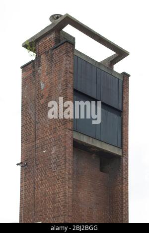 1950s Architektur Moderne Moderne Red Brick Brandlehhow School, Brandlehhow Road, Putney, Wandsworth, London SW15 von Erno Goldfinger Stockfoto