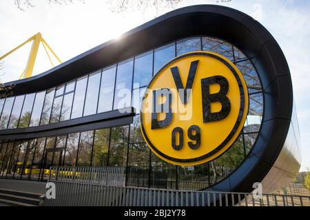 BVB Fanshop BVB FanWelt des Fußballvereins Borussia Dortmund im Stadion Signal Iduna Park, Dortmund. BVB-Fanshop, BVB FanWelt am Stad Stockfoto