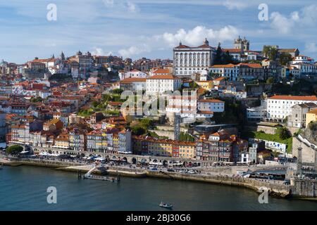 Die historische Flussfront der Ribeira Region von Porto, Portugal Stockfoto