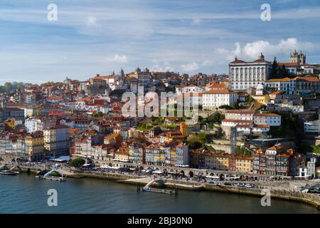 Die historische Flussfront der Ribeira Region von Porto, Portugal Stockfoto